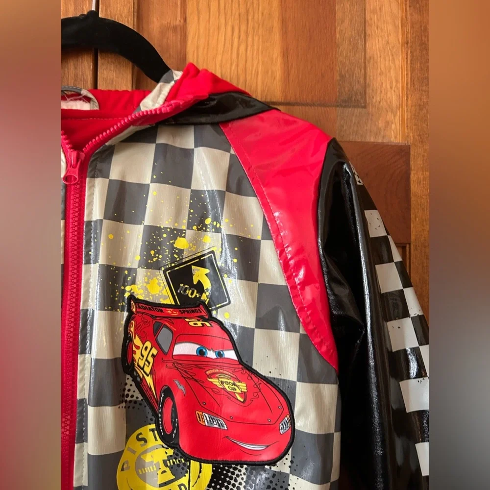 Disney/Pixar Boy’s Cars, Grey, Checked Lightning McQueen Raincoat, Approx. Sz M